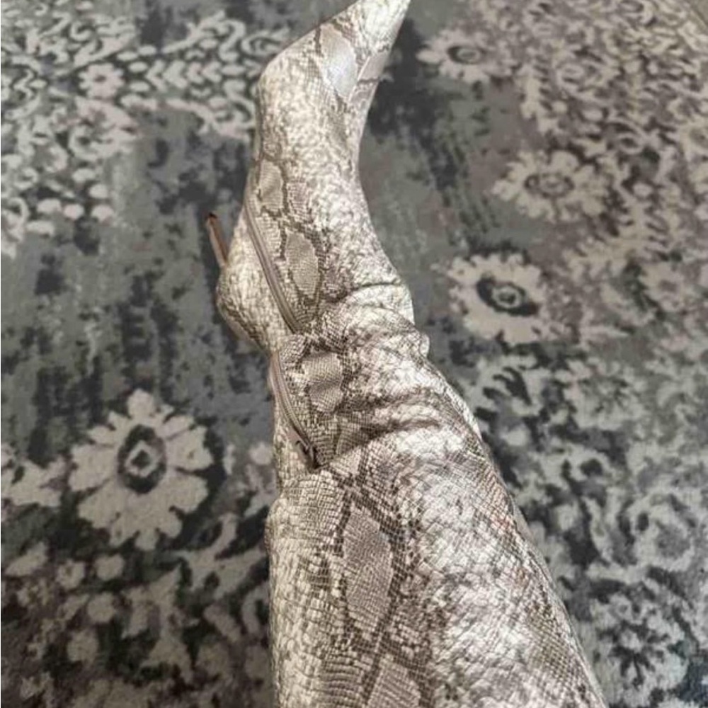 Snakeskin Pattern Women's Boots